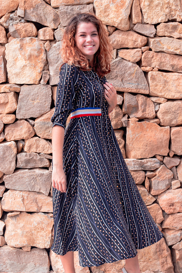 Vestido midi con vuelo