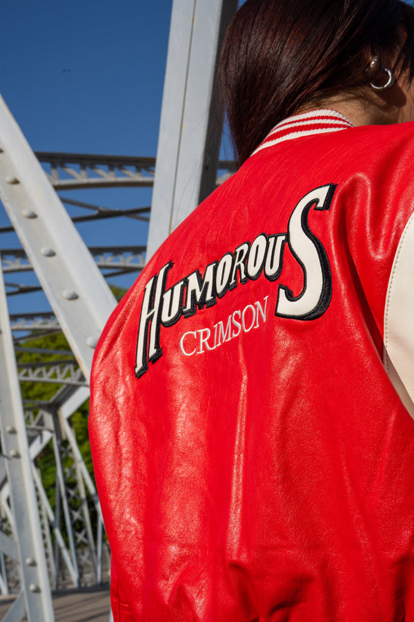 Cazadora polipiel bordada