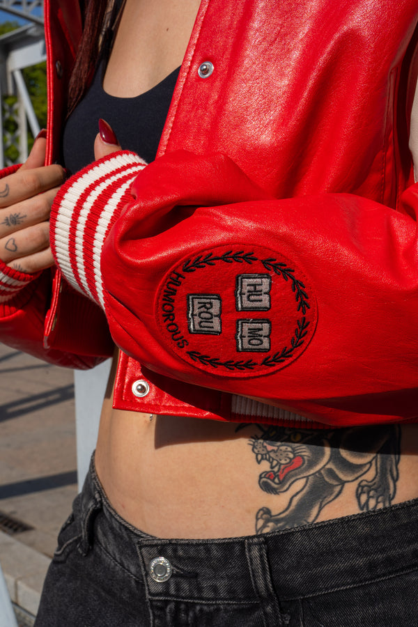 Cazadora polipiel bordada