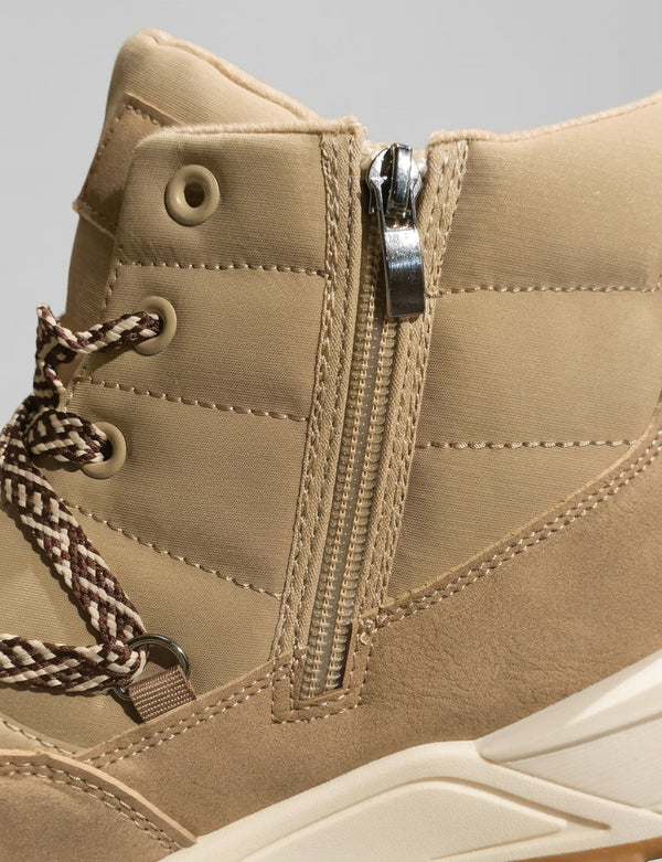 Botines con cordoneras khaki