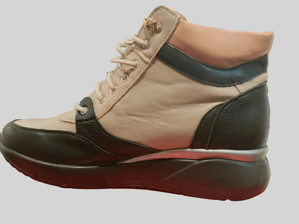 Botines bicolor con cordoneras