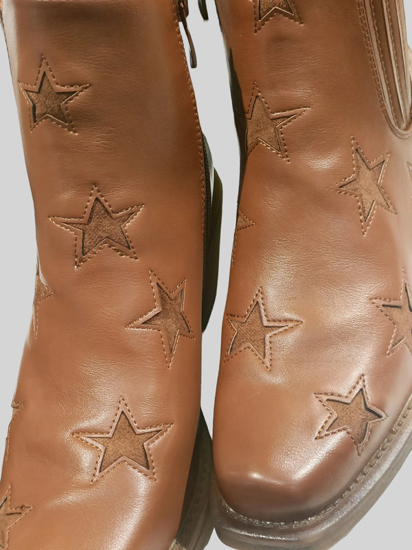 Botines estrellas color cuero