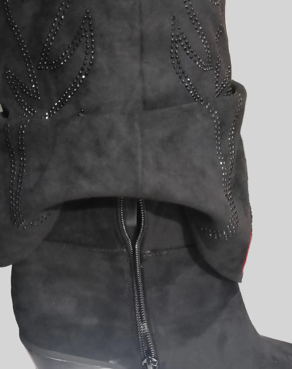 Botas de caña alta con pedrería