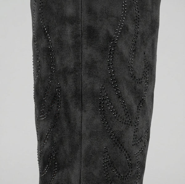 Botas de caña alta con pedrería
