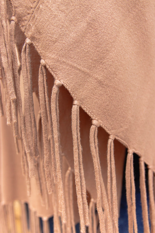 Poncho con flecos
