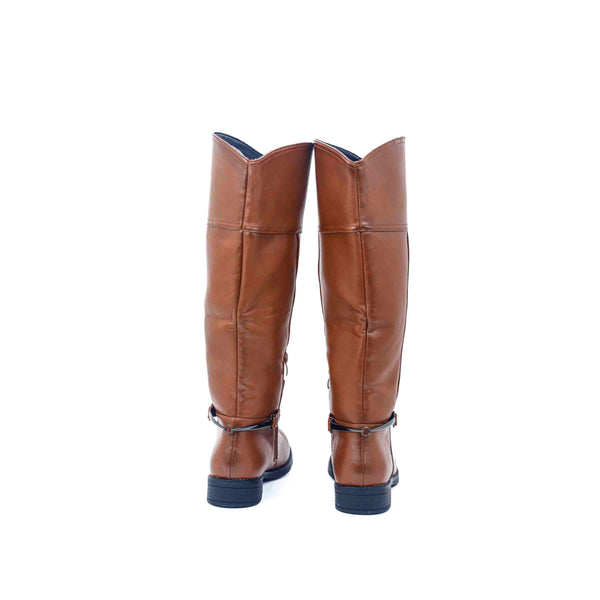 Botas planas de caña alta