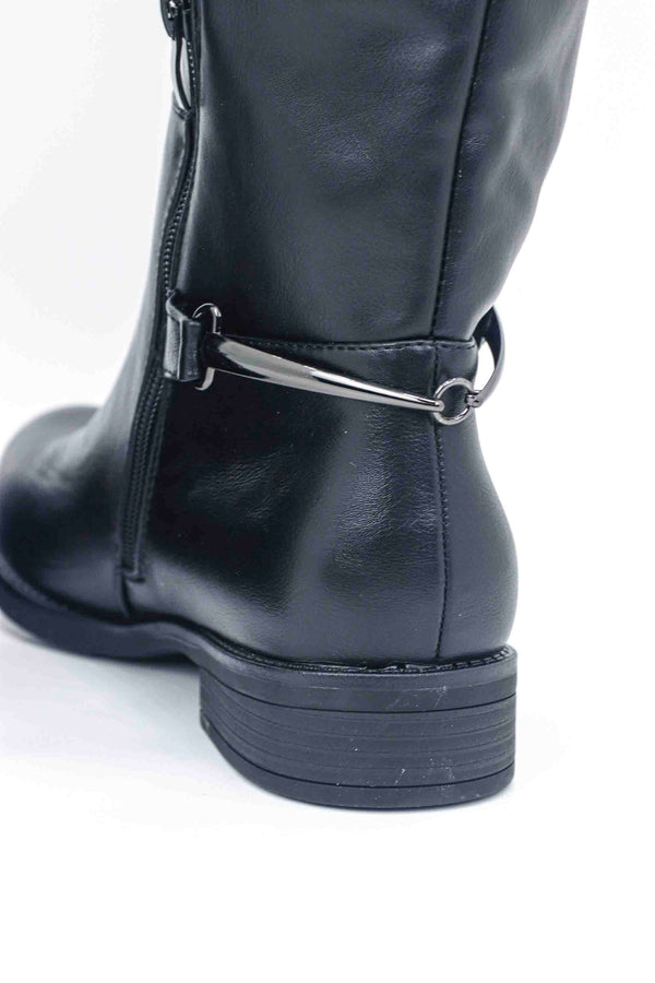 Botas planas de caña alta