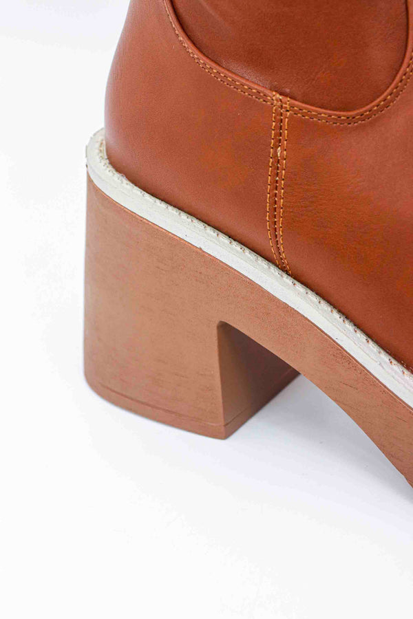 Botas de tacón con plataforma