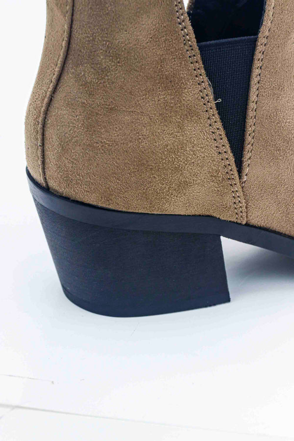 Botines chelsea con tacón