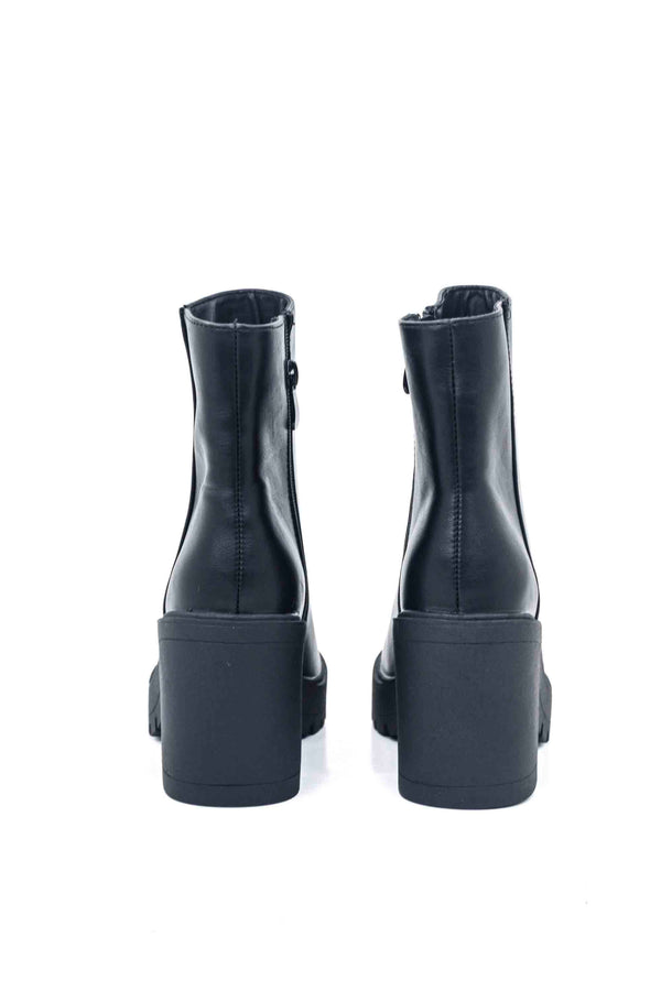 Botín de tacón ancho