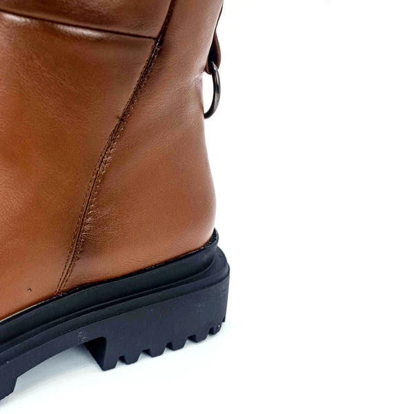 Botas de Media Caña con Suela Track