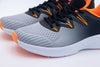 Deportivas gris-naranja