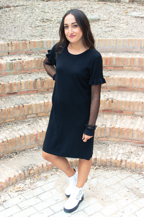 Vestido con mangas rejilla