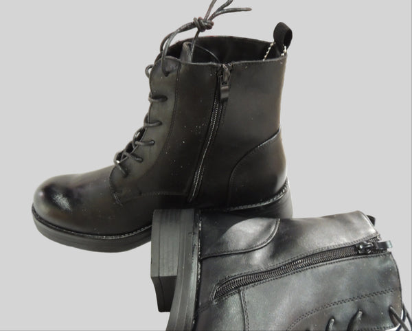 Botines de caña media con cordones - Negro