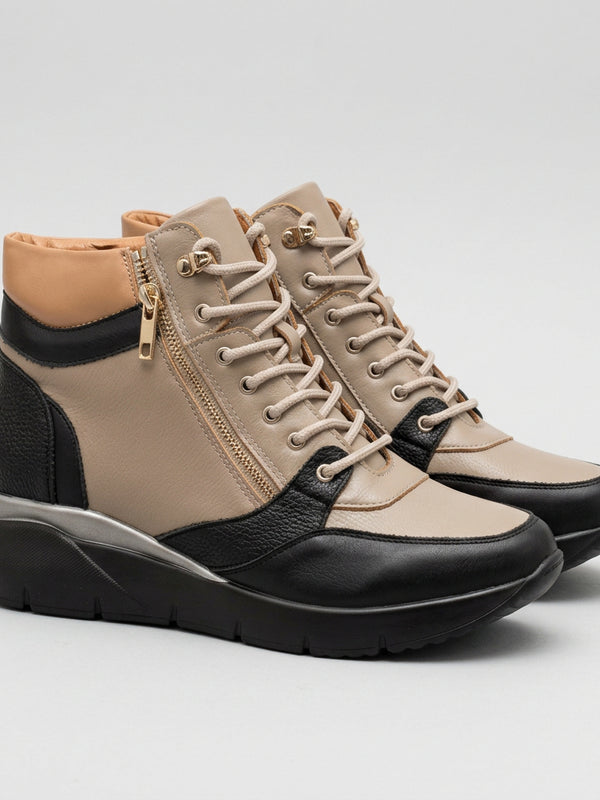 Botines bicolor con cordoneras