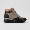 Botines bicolor con cordoneras