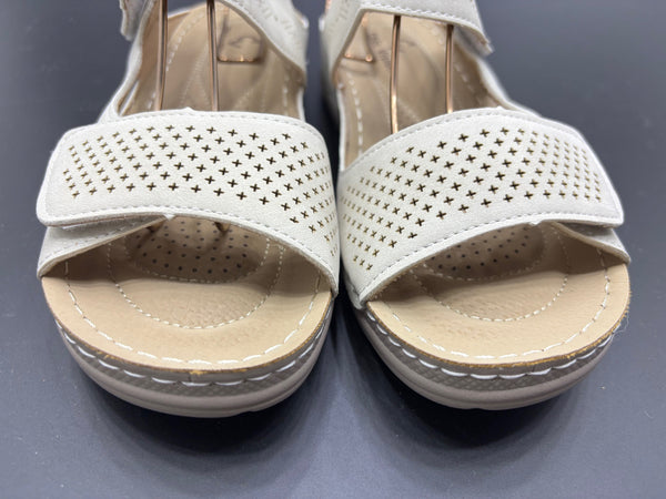 Sandalias 8611 Beig